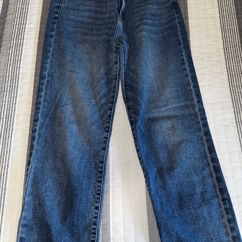 Just Black Vintage Straight Leg Jean - 26 / Mid Wash
